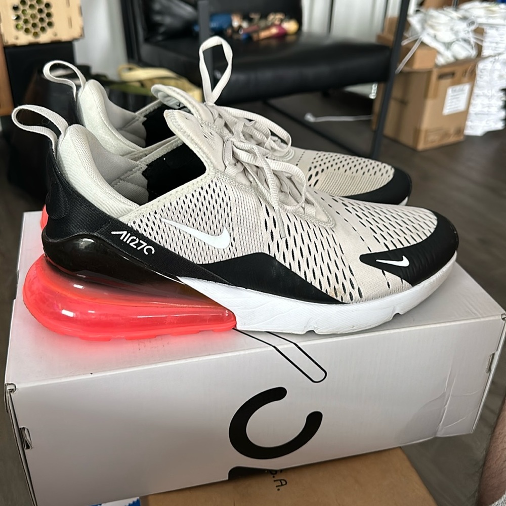 Nike Air Max 270